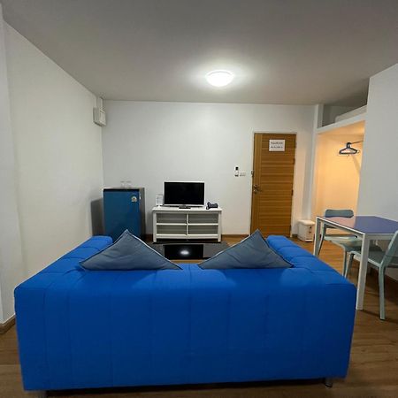 Dao Jaras Fah Hometel ดาวจรัสฟ้าโฮมเทล Bangkok Extérieur photo