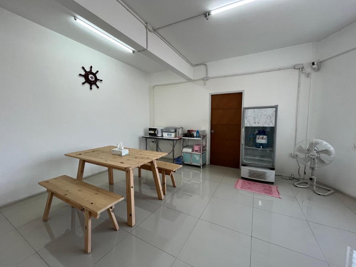 Dao Jaras Fah Hometel ดาวจรัสฟ้าโฮมเทล Bangkok Extérieur photo